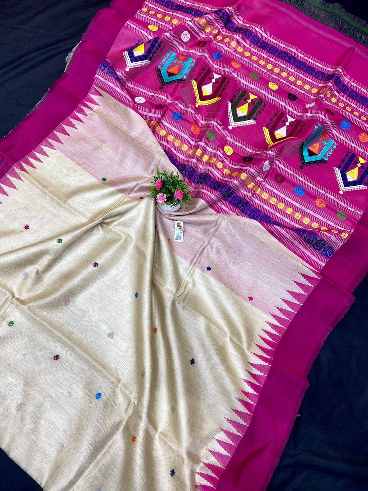 Pure tussar silk Handwoven Dolabedi pallu Hand temple border Tussar Silk Saree g